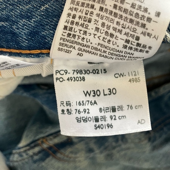 Levi’s Men’s 501 ‘93 Straight Fit Medium Wash Jeans W 30 x L 30 - Picture 13 of 13